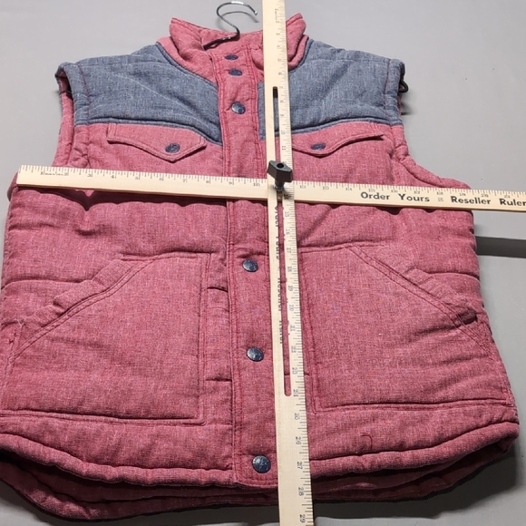 Kane & Unke Mens Pink and Gray Quilted Puffer Vest Collared Neckline Button Sz L - Picture 3 of 6